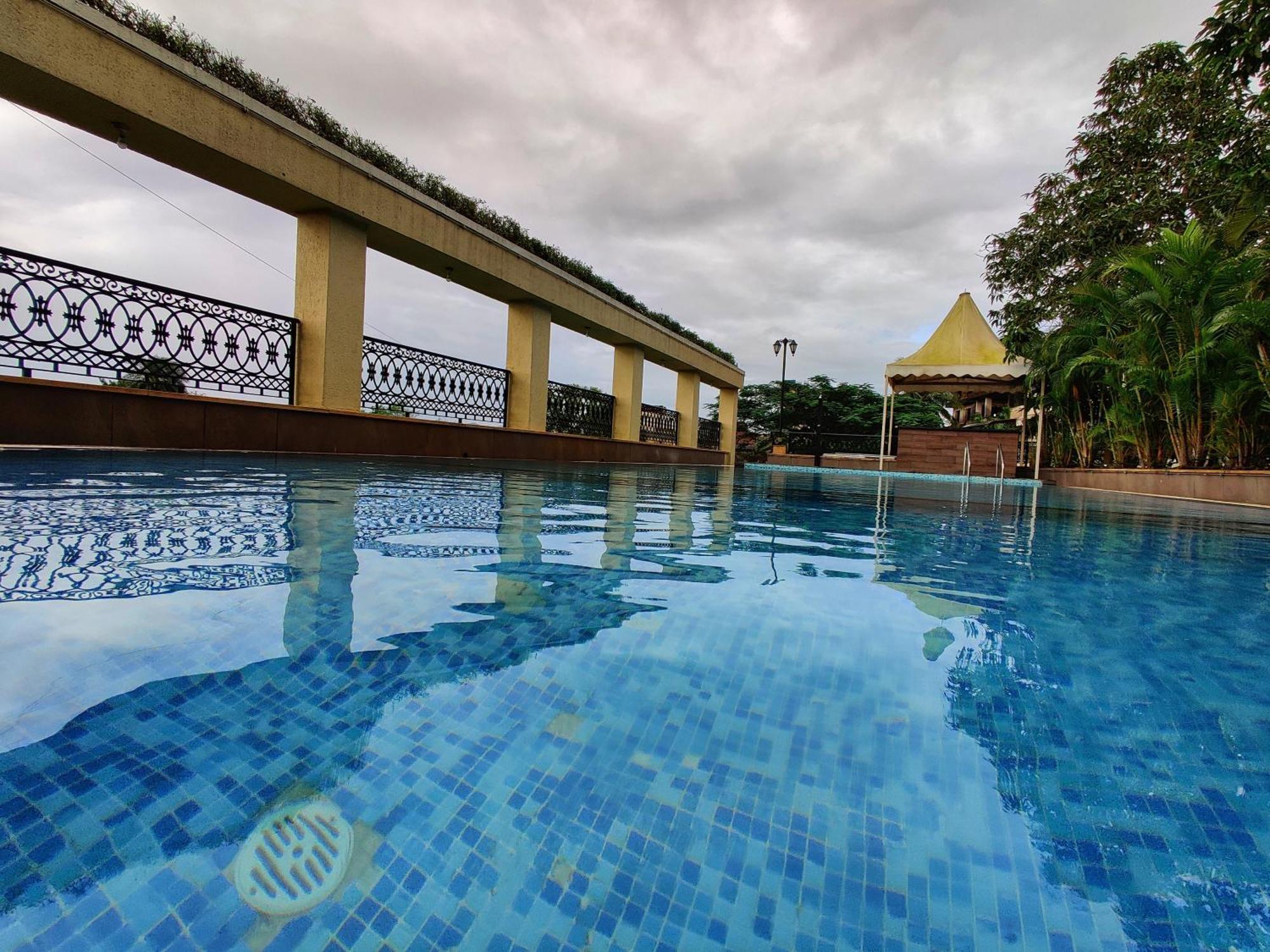 Misty Meadows, Lonavala Hotel ภายนอก รูปภาพ