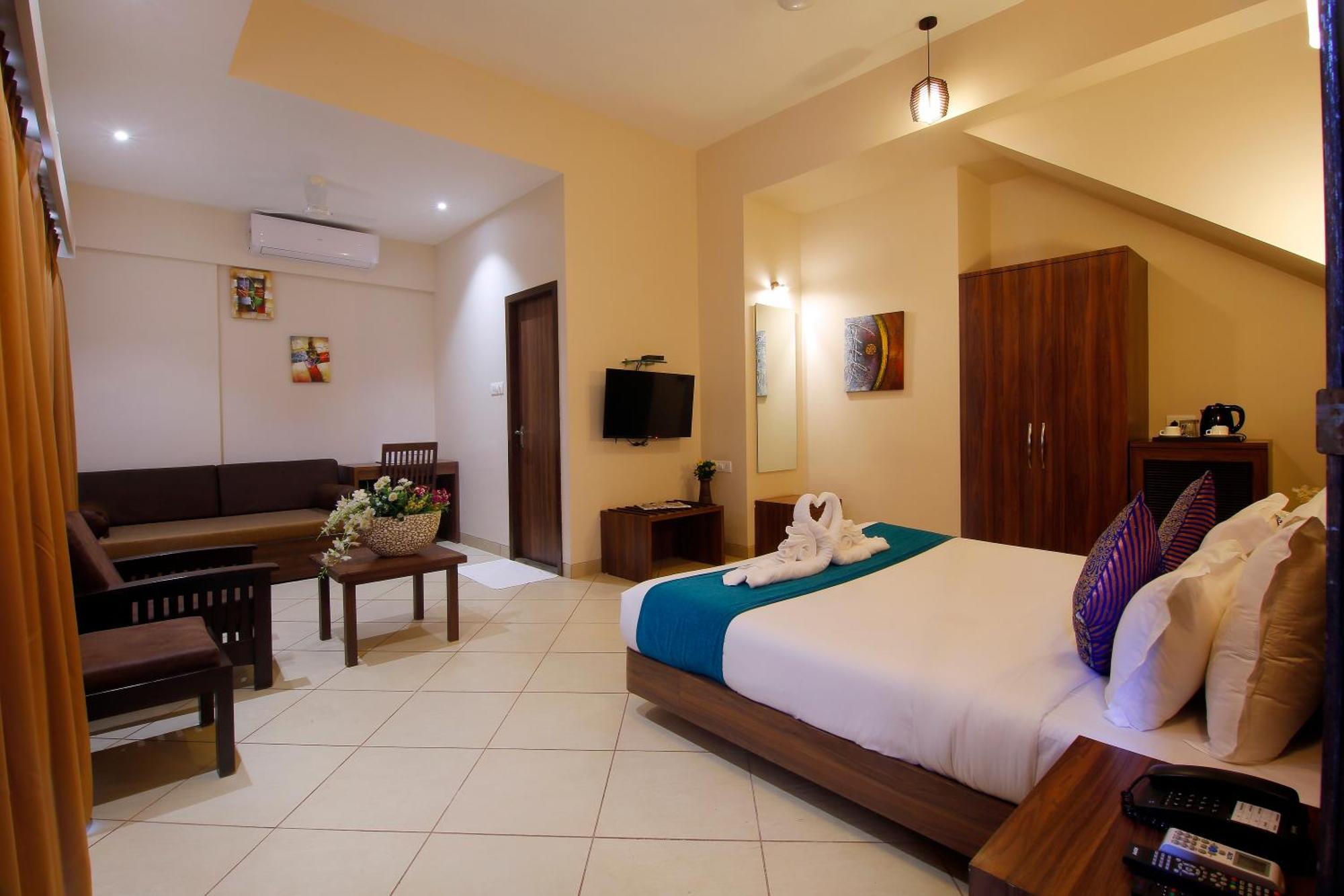 Misty Meadows, Lonavala Hotel ภายนอก รูปภาพ
