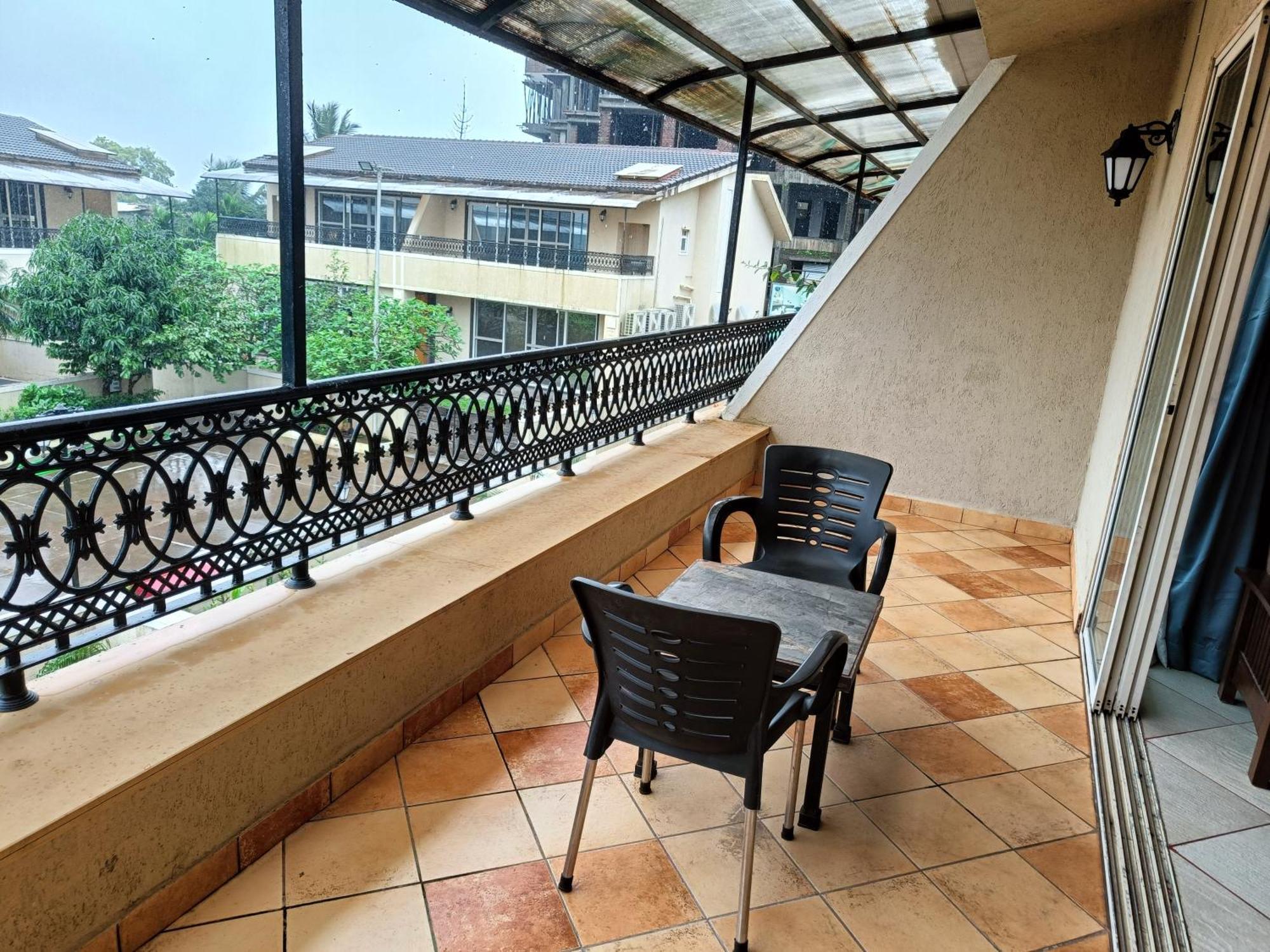 Misty Meadows, Lonavala Hotel ภายนอก รูปภาพ